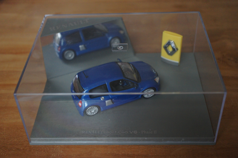 Illustration for article titled French Friday: Clio V6 part deux